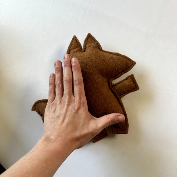 Felt Fox Minimalist Woodland Creature Stuffed Animal - Picture 5 of 6